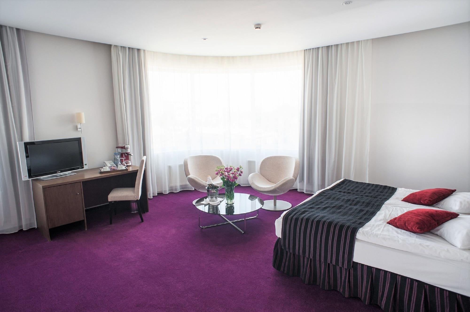 Rija Vef Hotel With Free Parking ريغا المظهر الخارجي الصورة