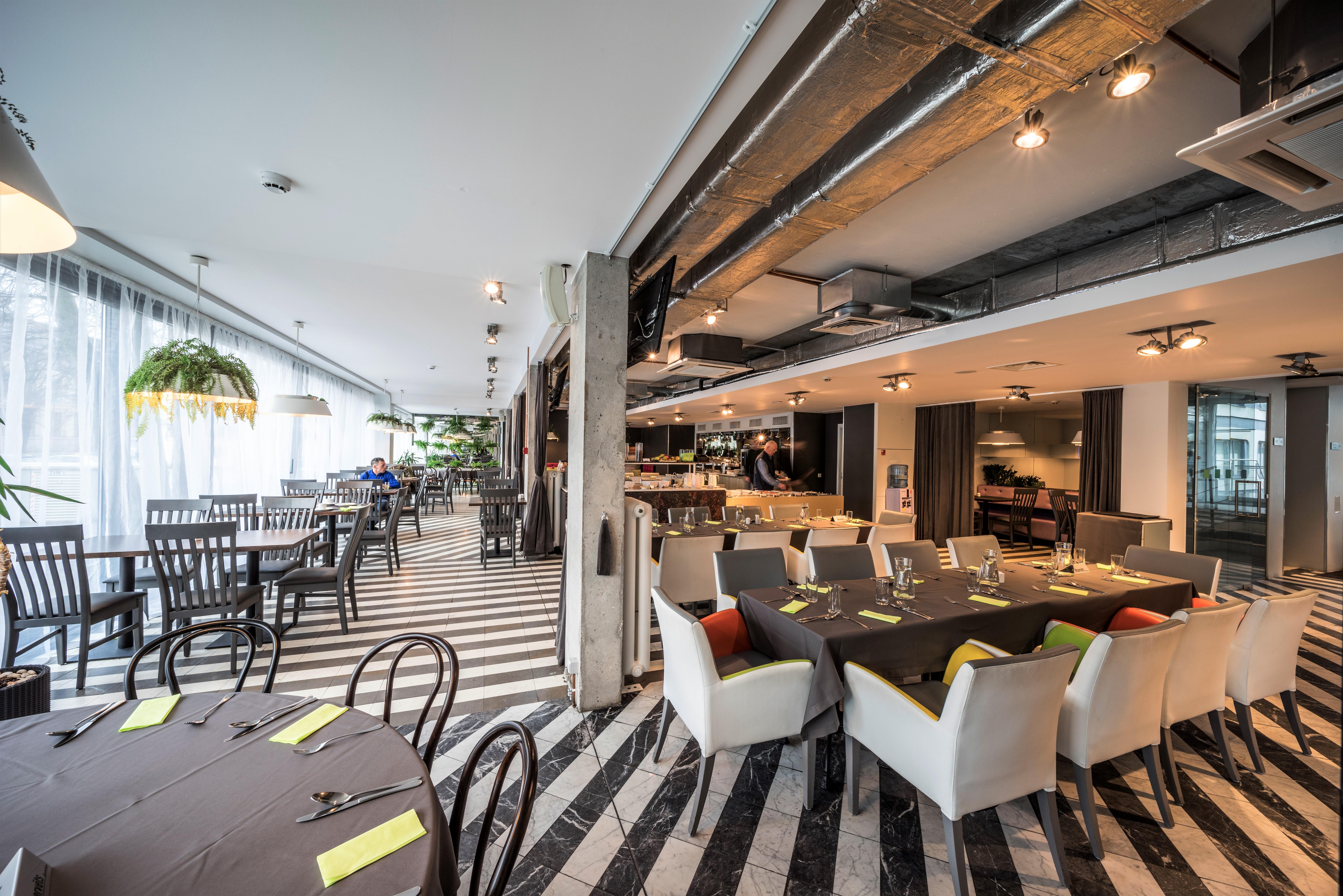 Rija Vef Hotel With Free Parking ريغا المظهر الخارجي الصورة