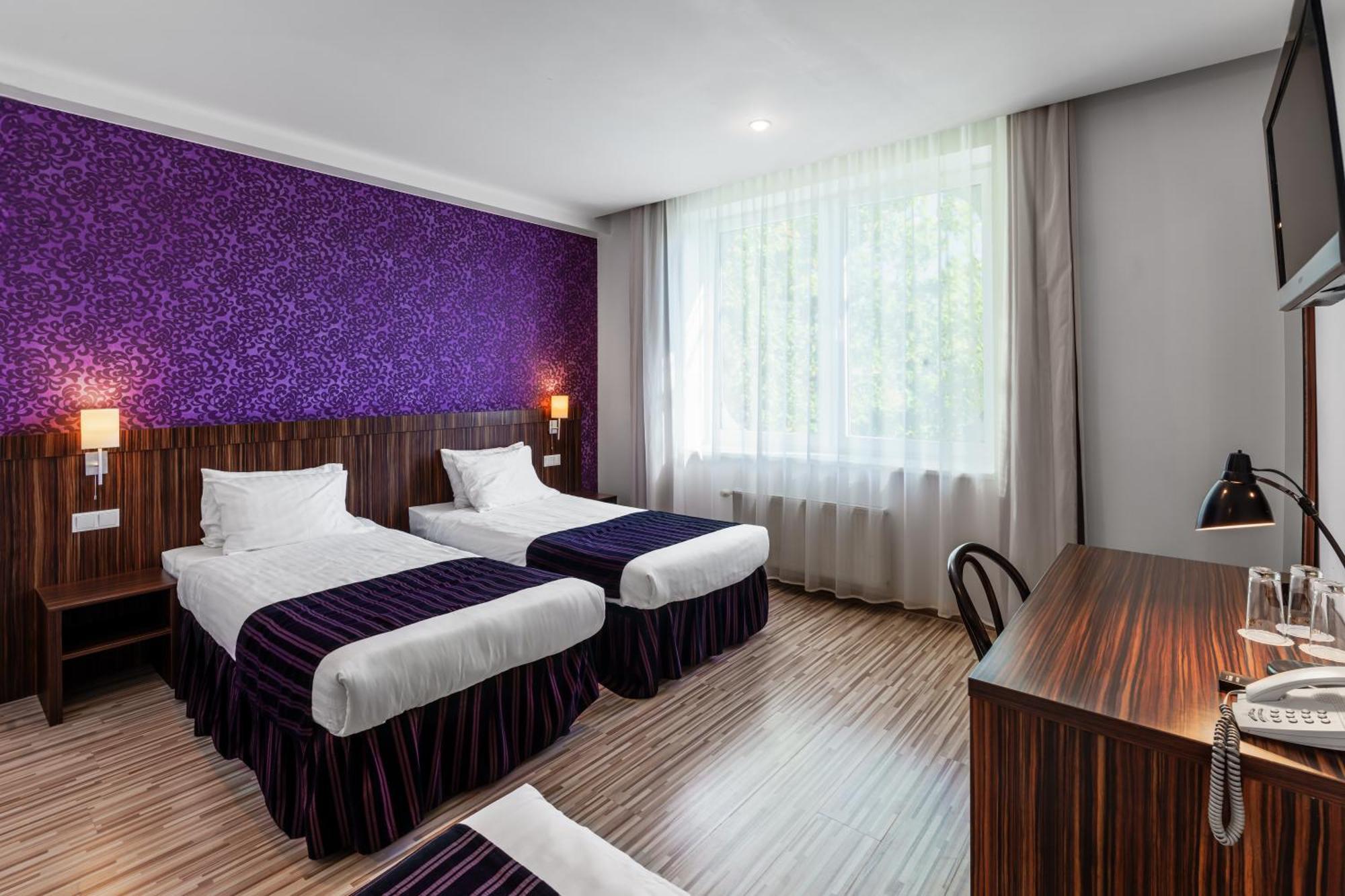 Rija Vef Hotel With Free Parking ريغا المظهر الخارجي الصورة
