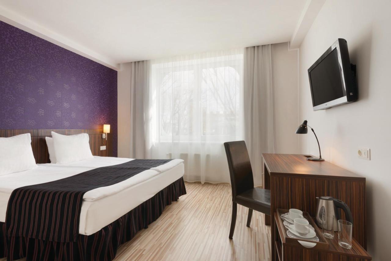 Rija Vef Hotel With Free Parking ريغا المظهر الخارجي الصورة